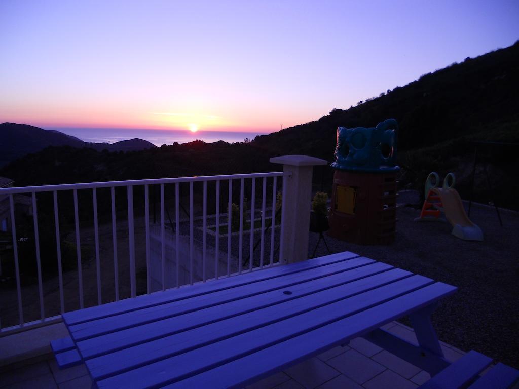 Gites Sassone, Vue Panoramique Sur Ajaccio Et La Mer Alata Bilik gambar